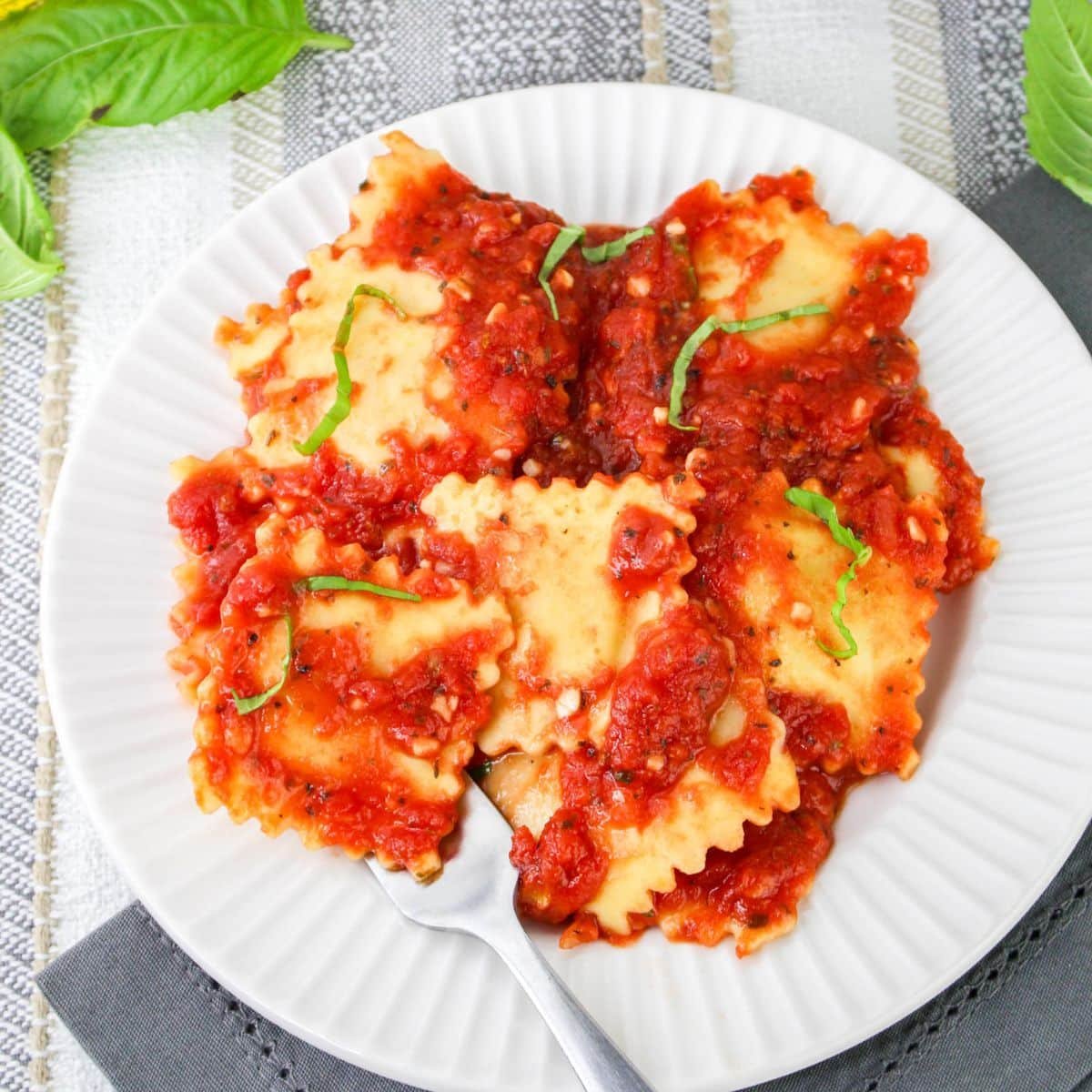 Ravioli Al Pomodoro